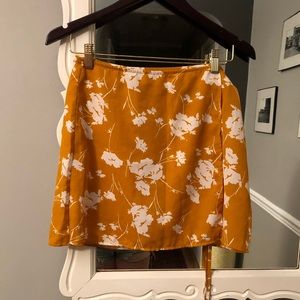 Zaful US size 6 polyester faux wrap skirt